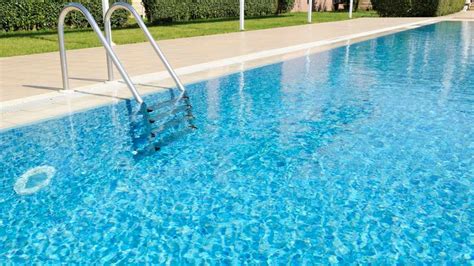 Dirty Pool 7 Signs It S Time To Clean Your Swimming Pool Dirty Pool 7 Signs It S Time To Clean Your Swimming Pool
